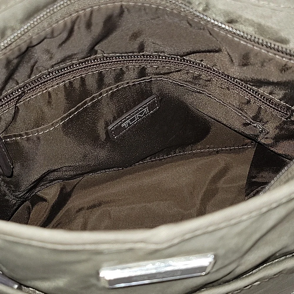 Tumi Olive Green Nylon Crossbody Shoulder Bag - Picture 14 of 16